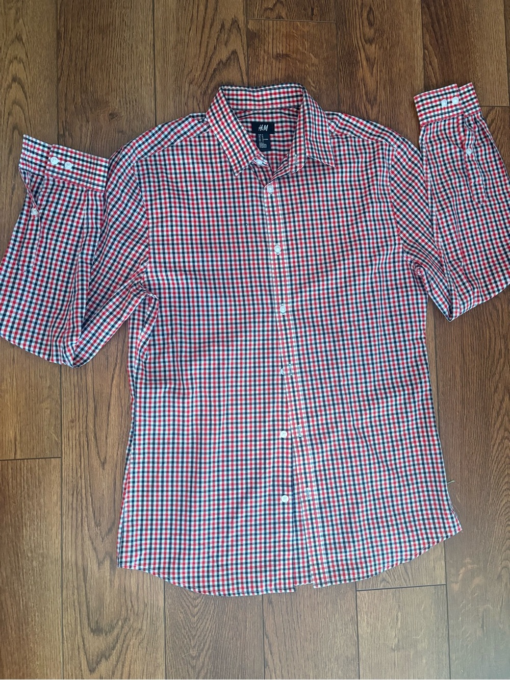 H&M Red and Blue Checked Men's Button-Down Shirt
